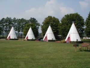 Wigwam_Village_Motel_2000