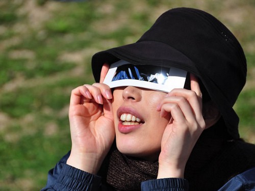 viewing annular eclipse